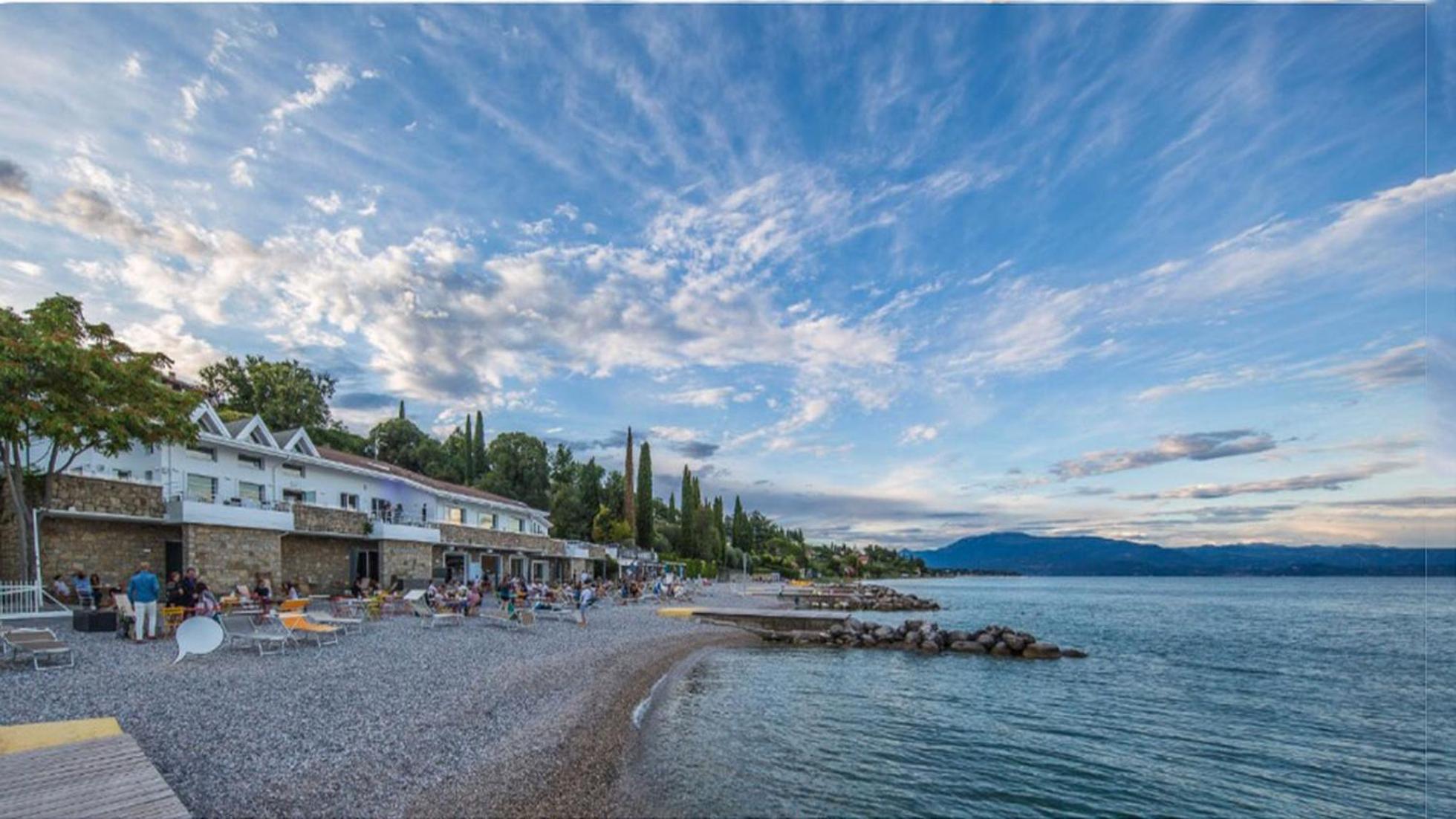 Appartamento Al Castello Padenghe sul Garda Luaran gambar
