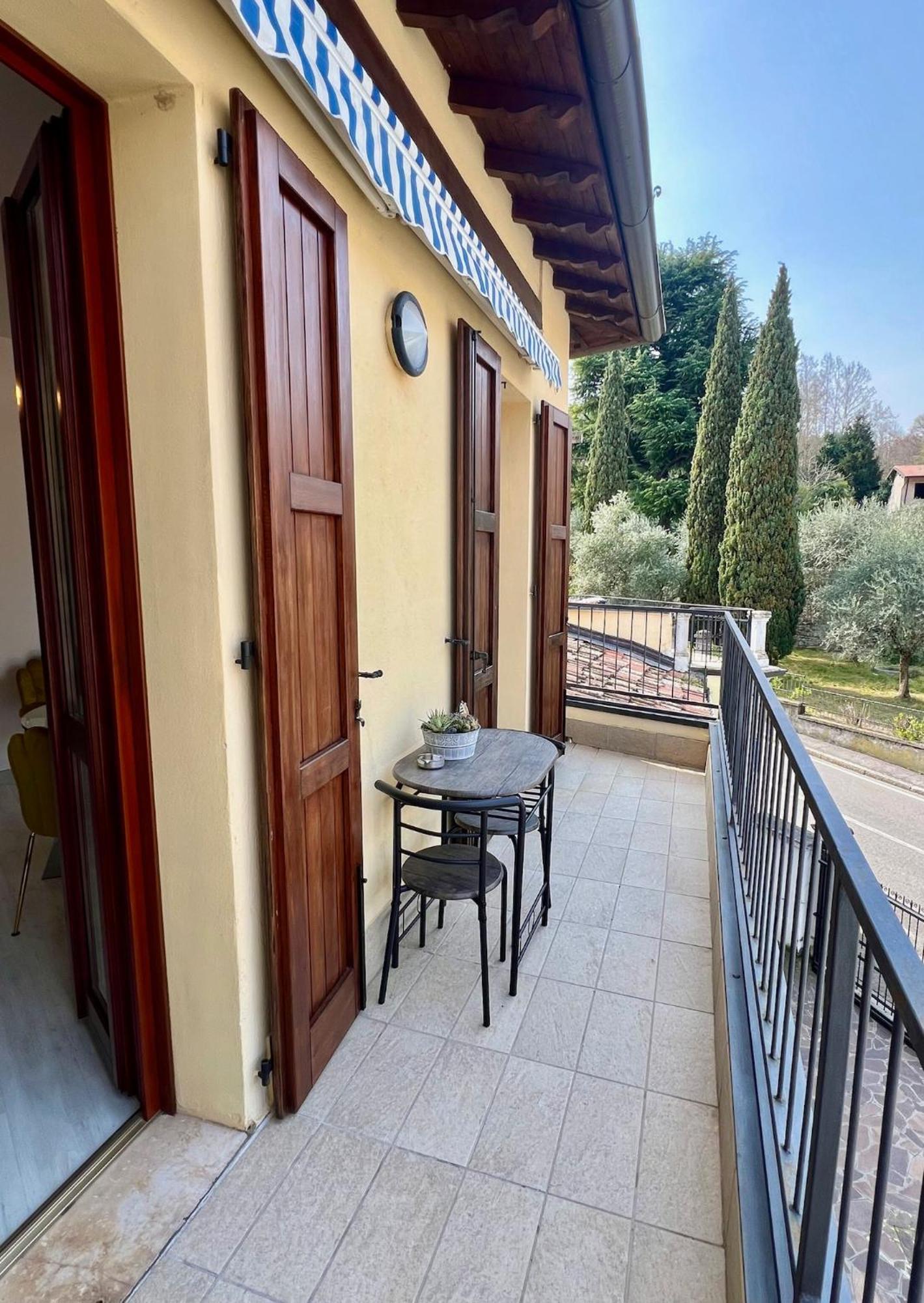 Appartamento Al Castello Padenghe sul Garda Luaran gambar