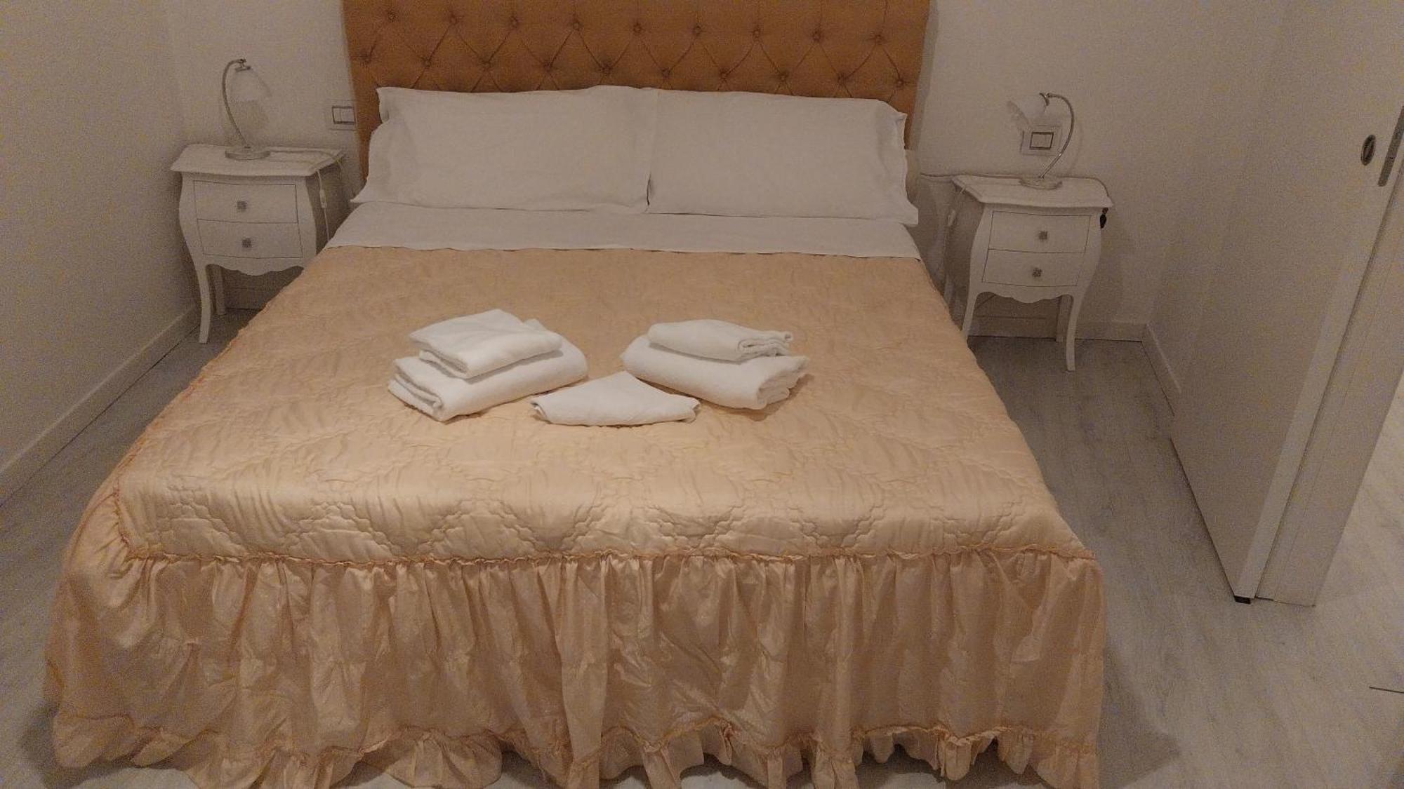 Appartamento Al Castello Padenghe sul Garda Luaran gambar